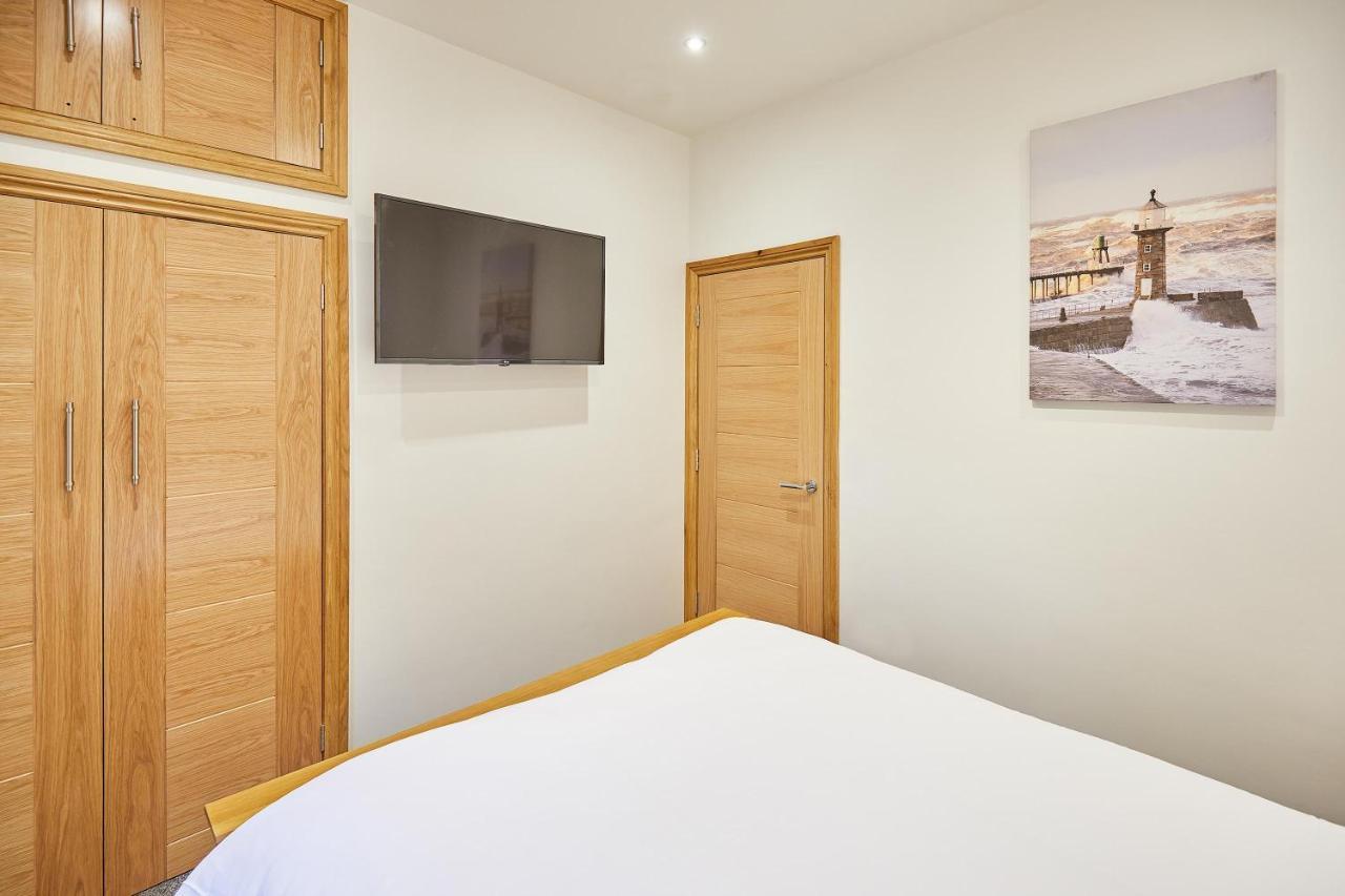 Host & - Knight Retreat Apartment Whitby